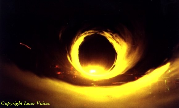 Laser Voices : volumetrie cône jaune